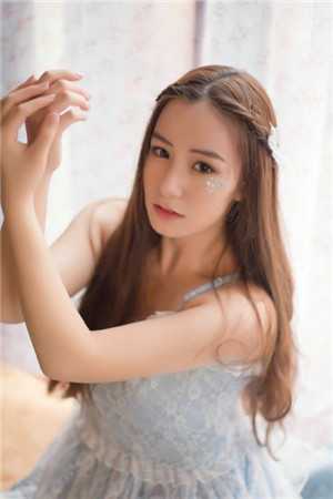 新婚当天，白月光让我为她洗婚纱结局+番外
